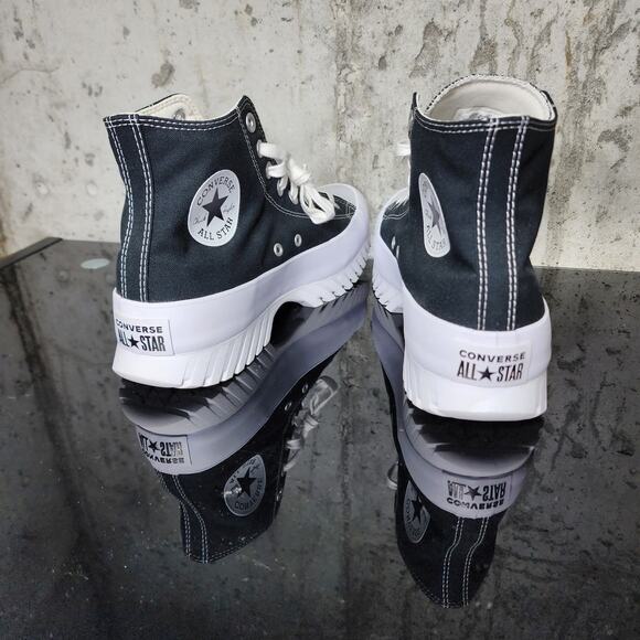 New Converse Chuck Taylor Lugged 2.0 High Top Size 11 - Picture 4 of 5